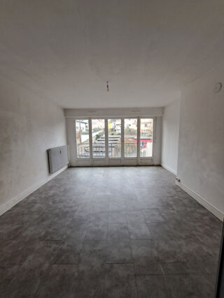  Appartement à louer 3 pièces 69 m²
