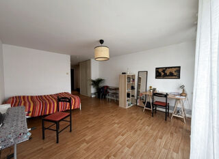  Appartement à louer 1 pièce 40 m²