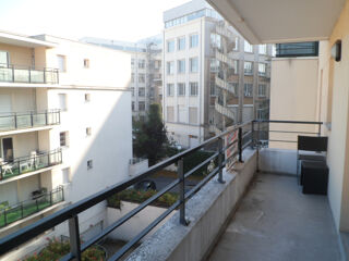  Appartement à louer 3 pièces 67 m²