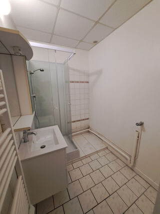  Appartement à louer 2 pièces 39 m²
