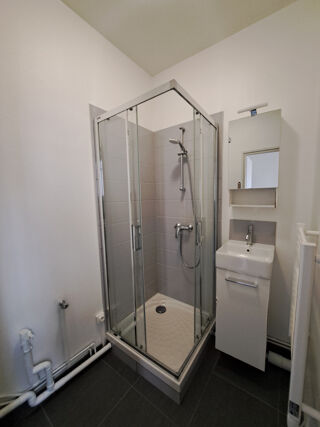  Appartement à louer 3 pièces 42 m²