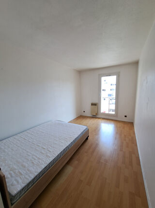 Appartement à louer 3 pièces 68 m²