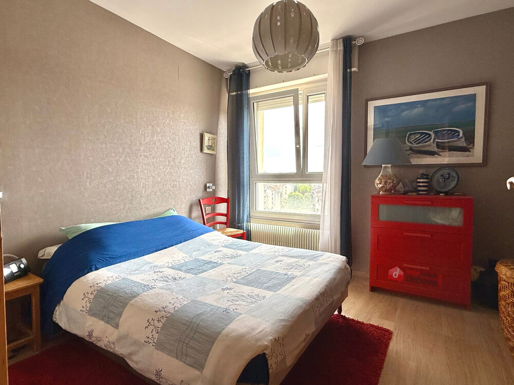 Appartement 3 pièces de 75 m2 avec parking et cave Résidence entretenue avec ascenseur