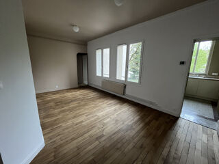  Appartement à louer 3 pièces 61 m²