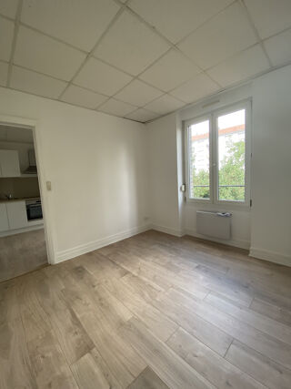  Appartement à louer 2 pièces 39 m²