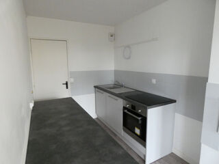  Appartement à louer 5 pièces 90 m²