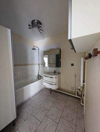  Appartement � vendre 4 pi�ces 84 m�