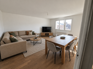  Appartement à louer 4 pièces 119 m²