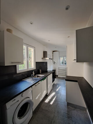  Appartement à louer 3 pièces 64 m²