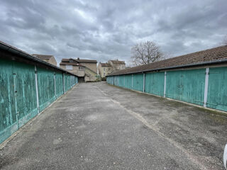 Parking / Garage à louer 14 m²