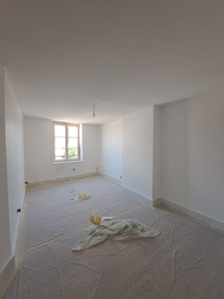  Appartement à louer 4 pièces 120 m²