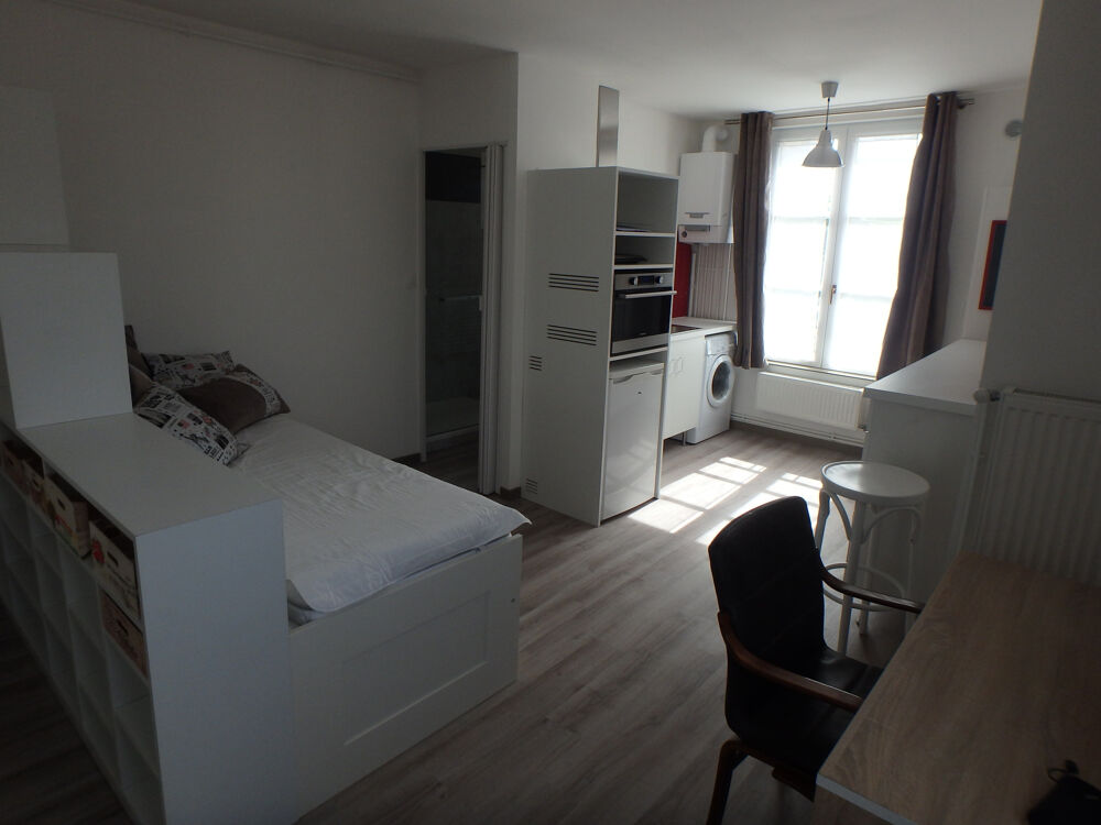 Location Appartement RUE CHARLES III - NANCY - STUDIO MEUBLE Nancy