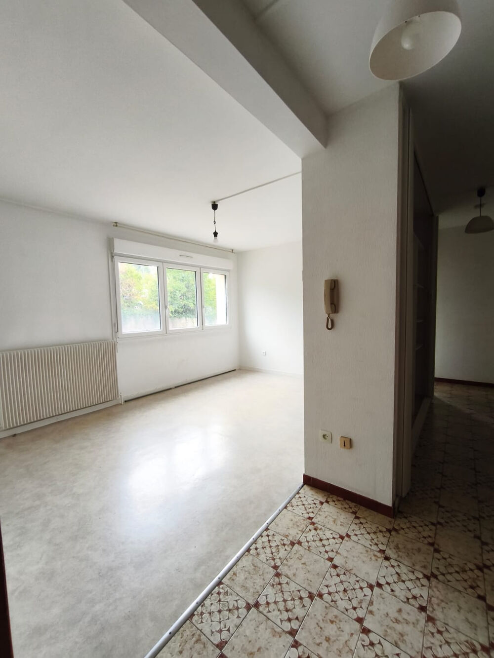 Vente Appartement AXE VELODROME BRABOIS APPARTEMENT T2 49 M2  AVEC CAVE ET PLACE DE PARKING. Vandoeuvre les nancy