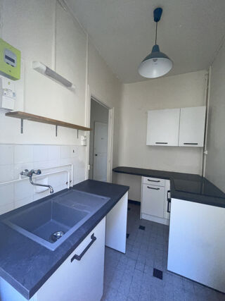  Appartement à louer 3 pièces 48 m²