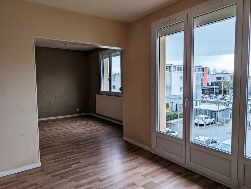 Vente Appartement EXCLUSIVITE SAINT MAX  JOLI  APPARTEMENT AVEC BALCON DE 4 PIECES DE 65 M2 AU 2 EME ETAGE  AVEC CAVE ET PLACE D St max