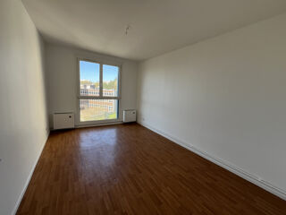  Appartement  louer 3 pices 93 m