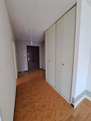  Appartement à louer 1 pièce 40 m²