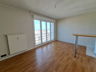  Appartement à louer 1 pièce 25 m²