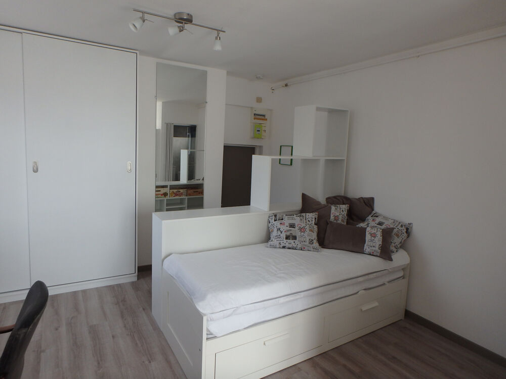 Location Appartement RUE CHARLES III - NANCY - STUDIO MEUBLE Nancy