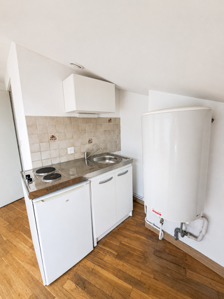  Appartement à louer 1 pièce 14 m²