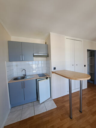  Appartement à louer 1 pièce 25 m²