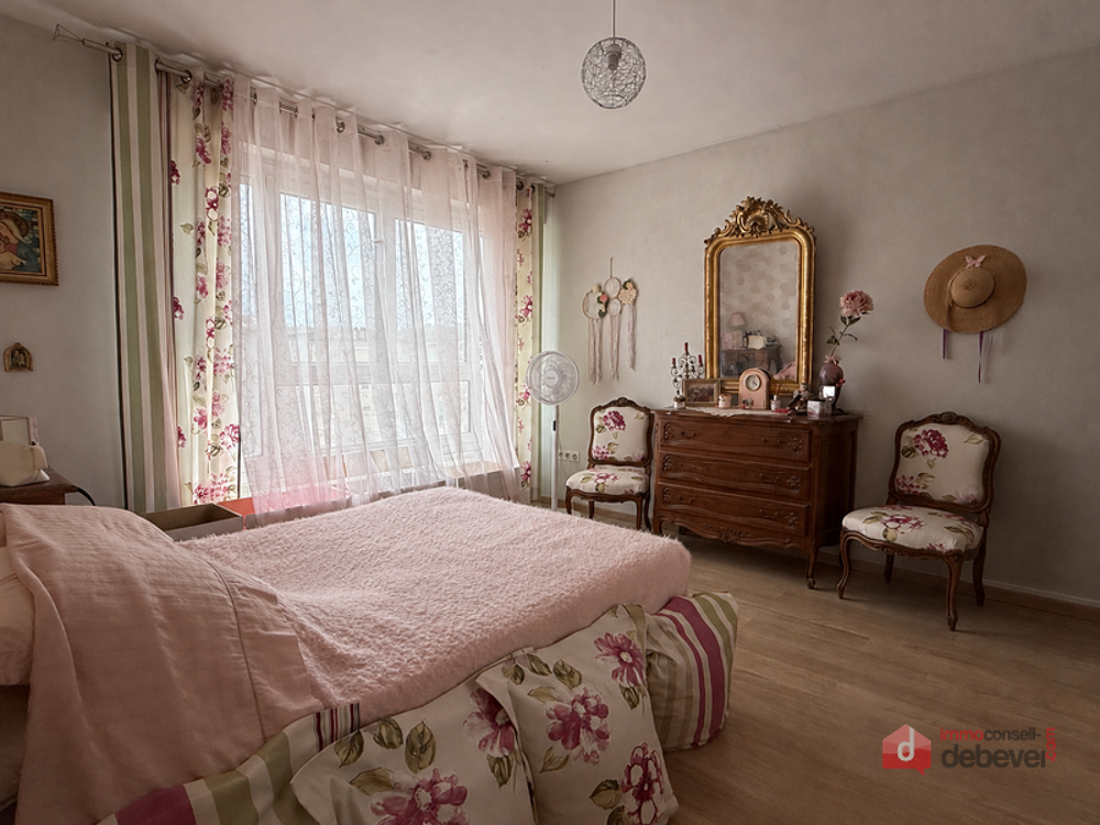 Appartement 3 pièces de 75 m2 avec parking et cave Résidence entretenue avec ascenseur