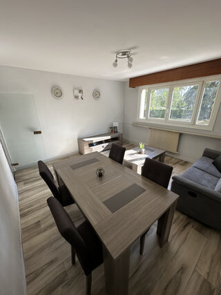  Appartement à louer 3 pièces 75 m²