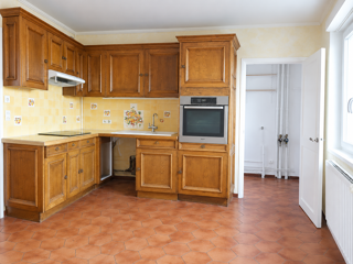  Appartement à louer 5 pièces 128 m²