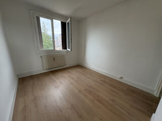  Appartement à louer 3 pièces 52 m²