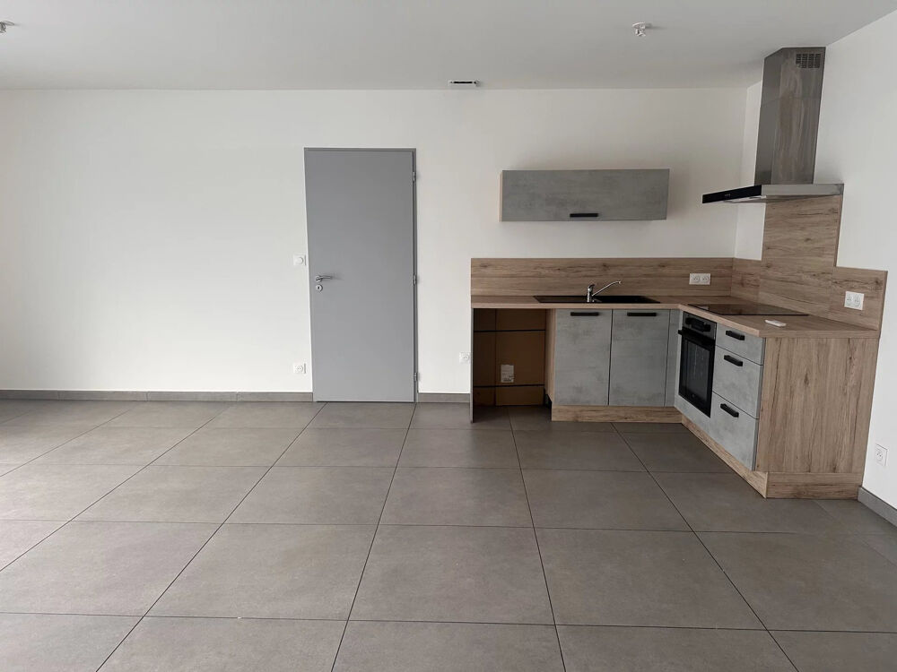 Location Appartement Rare ! Appartement récent avec terrasse XXL de 48 m2 Roussillon