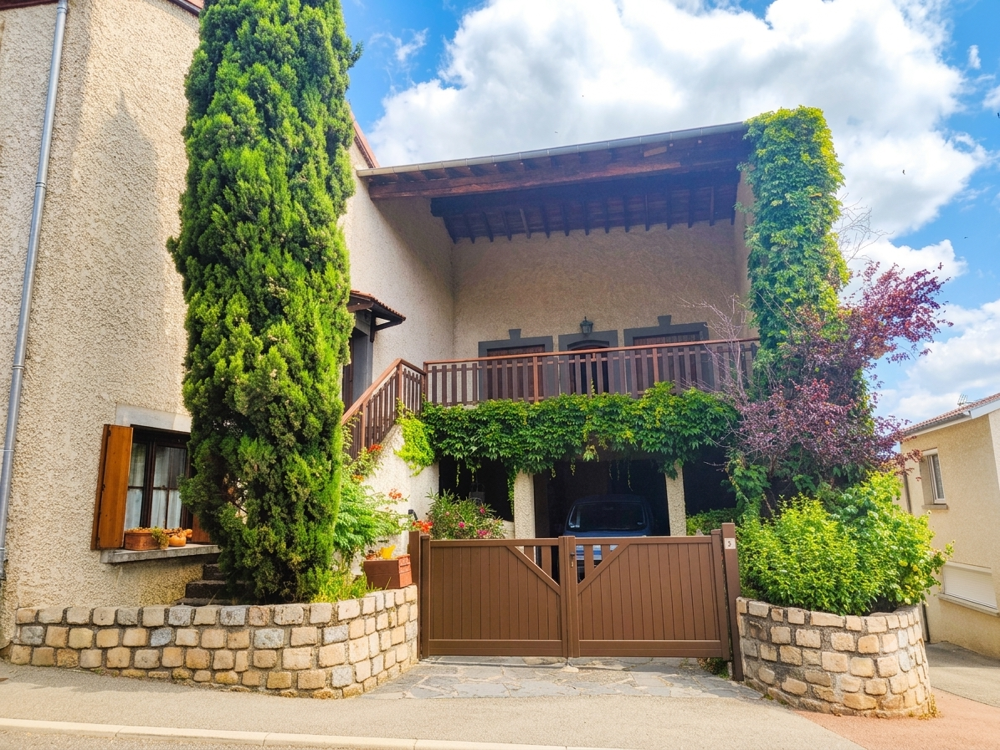 Appartement à rénover avec jardin et place de stationnement