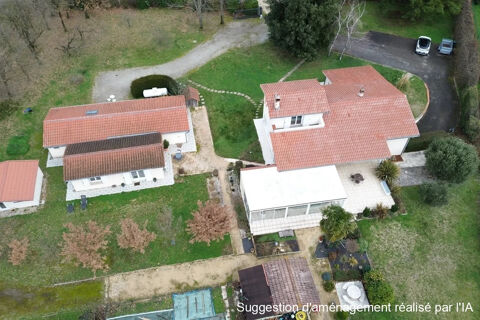   MAGNIFIQUE VILLA  au c�ur d'un parc de 3850 m2 avec annexe de 117 m2 Propri�t�/ch�teau - 6 pi�ce(s) - 175 m�