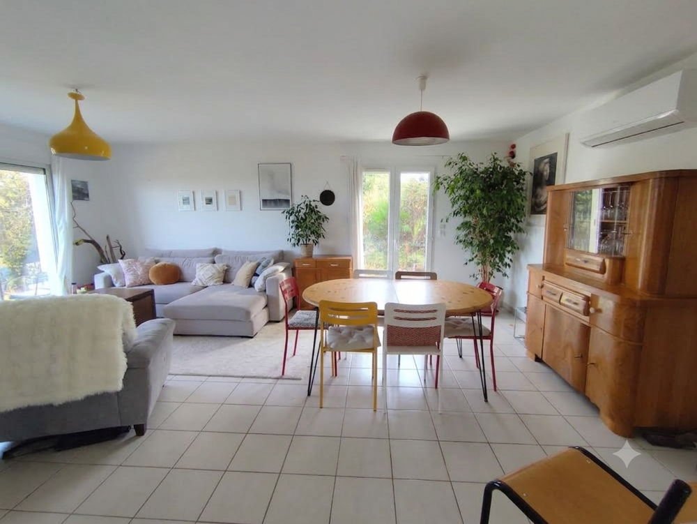 Vente Maison Maison 4 pièces avec garage et terrain de 994 m2 Maclas