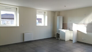 Appartement à louer 3 pièces 54 m²