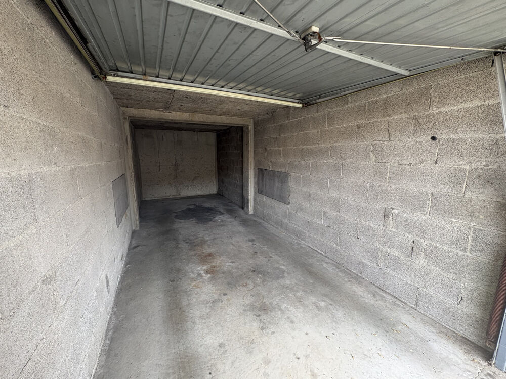 Vente Parking/Garage ROUSSILLON - Garage d'environ 14M2 dans une résidence Roussillon