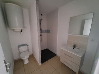  Appartement à louer 2 pièces 37 m²
