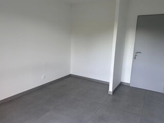  Appartement à louer 3 pièces 69 m²