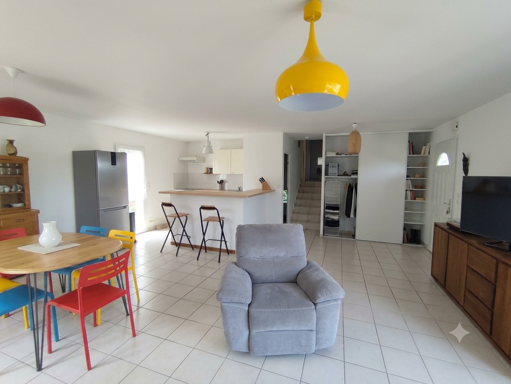 Vente Maison Maison 4 pièces avec garage et terrain de 994 m2 Maclas