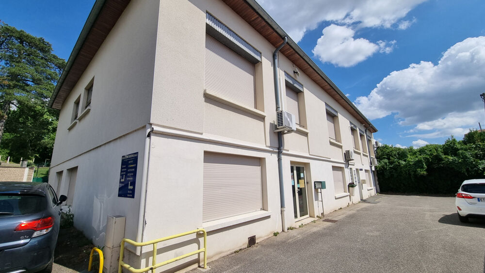   Local professionnel avec locataire en place 