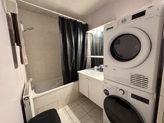  Appartement à louer 3 pièces 73 m²