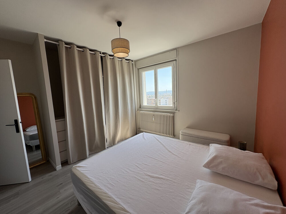 Location Appartement Appartement meublé T2 de 56 m2   Balcon et garage Roussillon