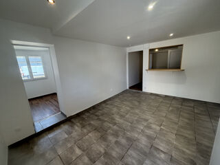  Appartement à louer 3 pièces 49 m²