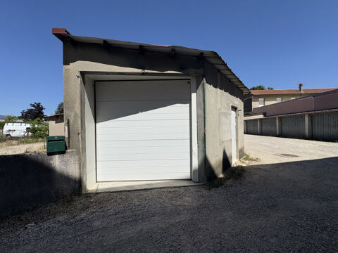 D&eacute;p&ocirc;t &agrave; louer &agrave; Roussillon 350 38150 Roussillon