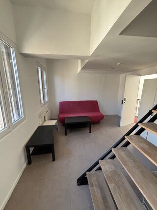 Location Appartement TYPE 3 EN DUPLEX MEUBLÉ RUE FLEGIER / GARE SAINT CHARLES 13001 MARSEILLE Marseille 1