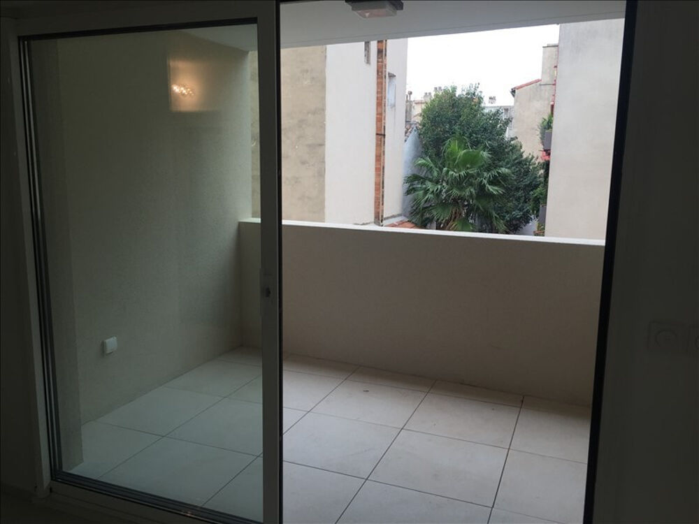 Location Appartement TYPE 2 AVEC TERRASSE ET PARKING RUE ROGER RENZO / ROUET / PRADO / CANTINI 13008 MARSEILLE Marseille 8