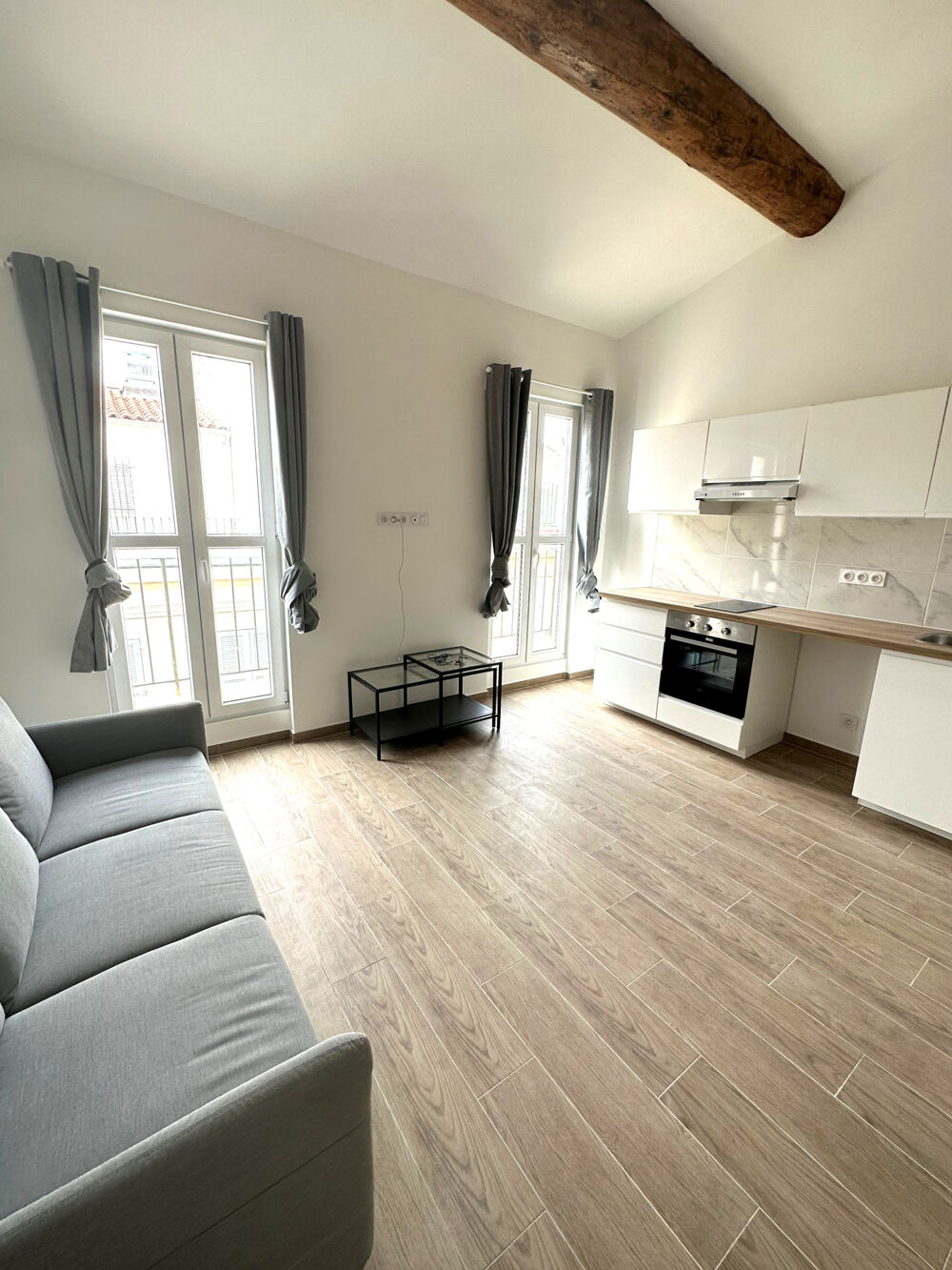 Location Appartement TYPE 2/3 MEUBLÉ / RUE THUBANEAU / SECTEUR GARE ST CHARLES - CANEBIERES 13001 MARSEILLE Marseille 1