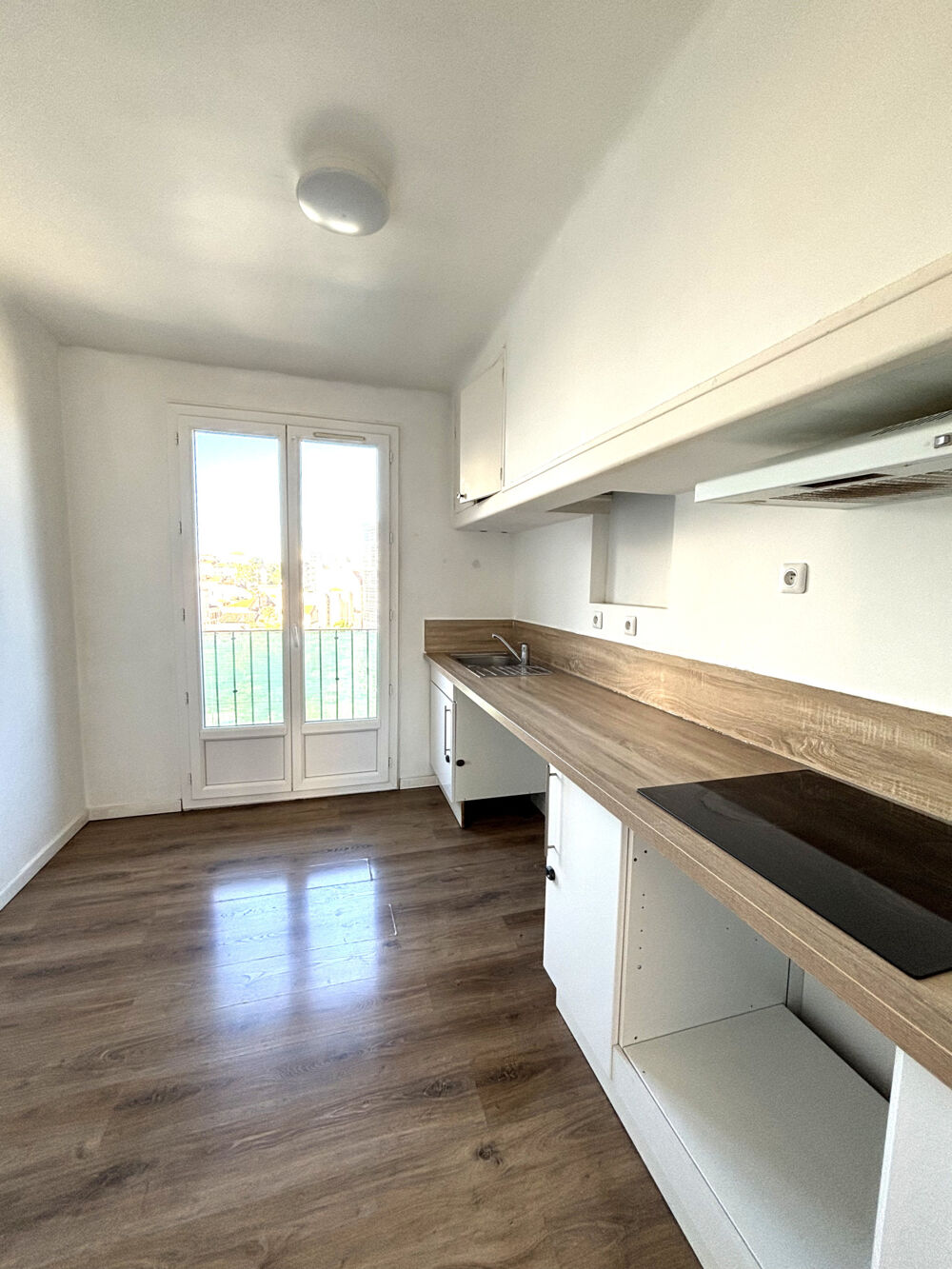 Location Appartement TYPE 3  RUE ALBE / SECTEUR HOTEL DU DEPARTEMENT 13004 MARSEILLE Marseille 4