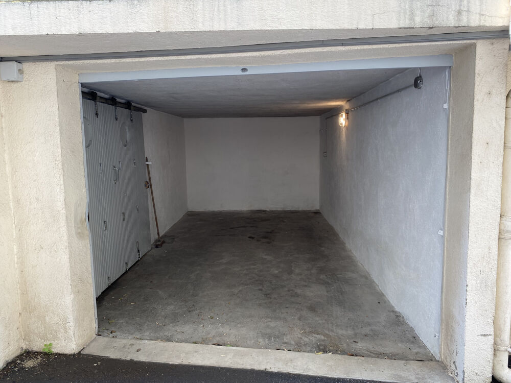 Location Parking/Garage BOX RUE JEAN MARTIN / BD CHAVE 13005 MARSEILLE. Marseille 5