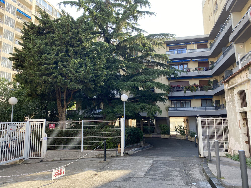 Location Parking/Garage BOX RUE JEAN MARTIN / BD CHAVE 13005 MARSEILLE. Marseille 5