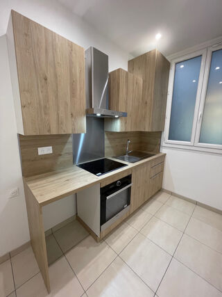  Appartement à louer 2 pièces 50 m²